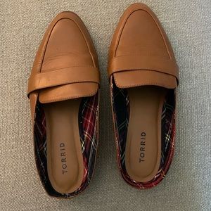 I got these on here. I love them. They’re just too tight for my feet.